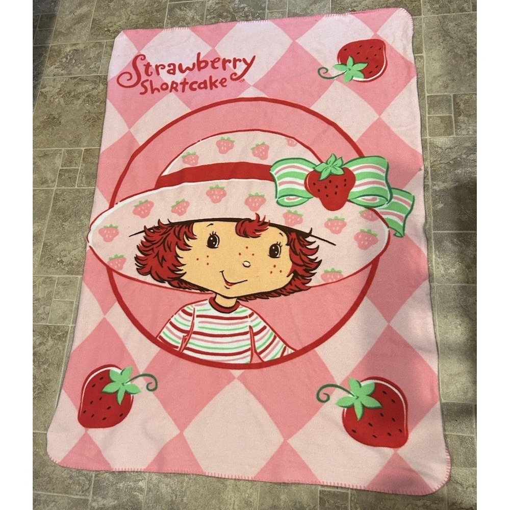 Vtg Strawberry Shortcake Fleece Throw Blanket Pink‎